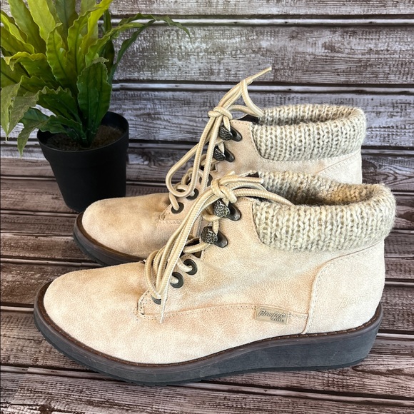 Blowfish Shoes - Blowfish Cream Lace Up Boots with Knit Collar